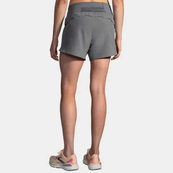 Brooks Chaser 5" Shorts Women's - Image 2