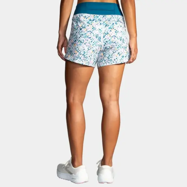 Brooks Chaser 5" Shorts Women's - Image 4