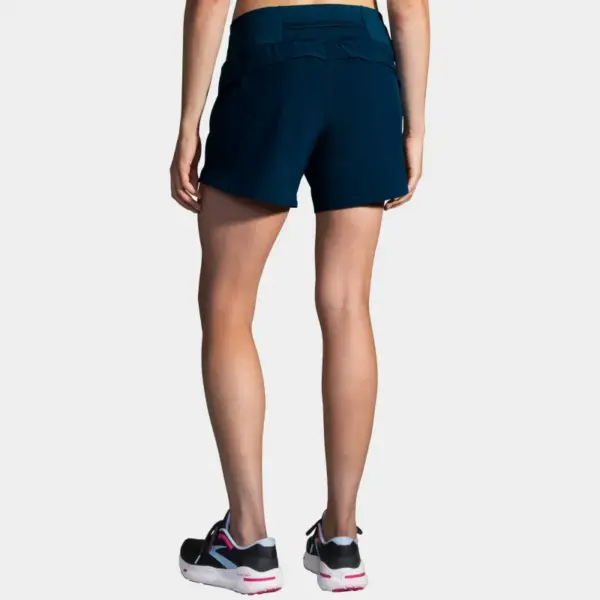 Brooks Chaser 5" Shorts Women's - Image 6