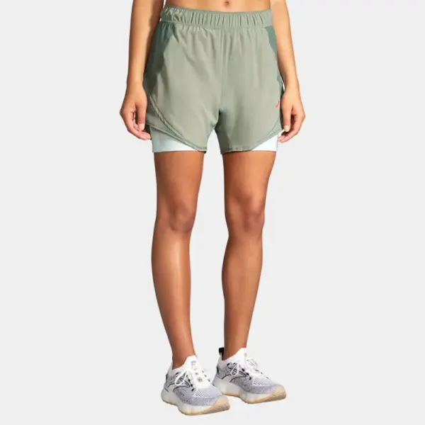Brooks Chaser 5" 2-in-1 Shorts Women's - Image 3