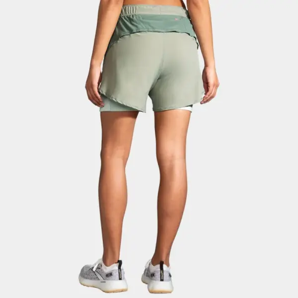 Brooks Chaser 5" 2-in-1 Shorts Women's - Image 4